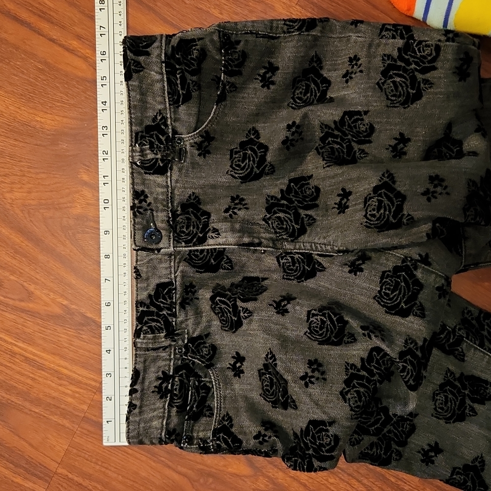 Chico’s jeans size 1.5  velvet rose black print - Picture 6 of 11